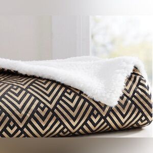 PB KIDS Metallic Diamond Modern Baby Stroller Blanket NWT